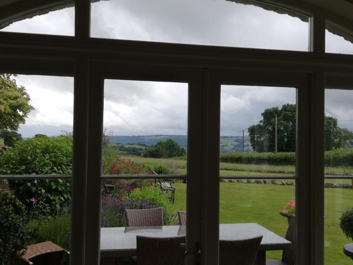 Rusling House Bed & Breakfast Butcombe ภายนอก รูปภาพ