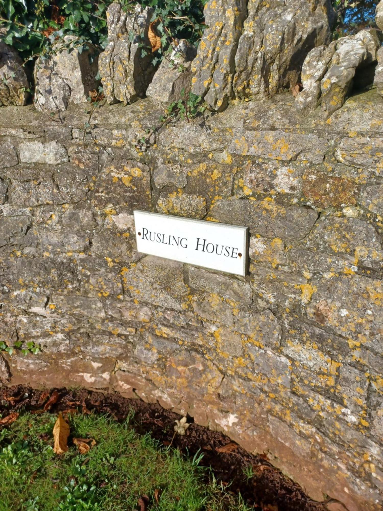 Rusling House Bed & Breakfast Butcombe ภายนอก รูปภาพ